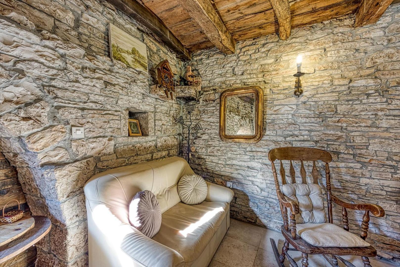 Casa Gustinka Βίλα Heki Εξωτερικό φωτογραφία